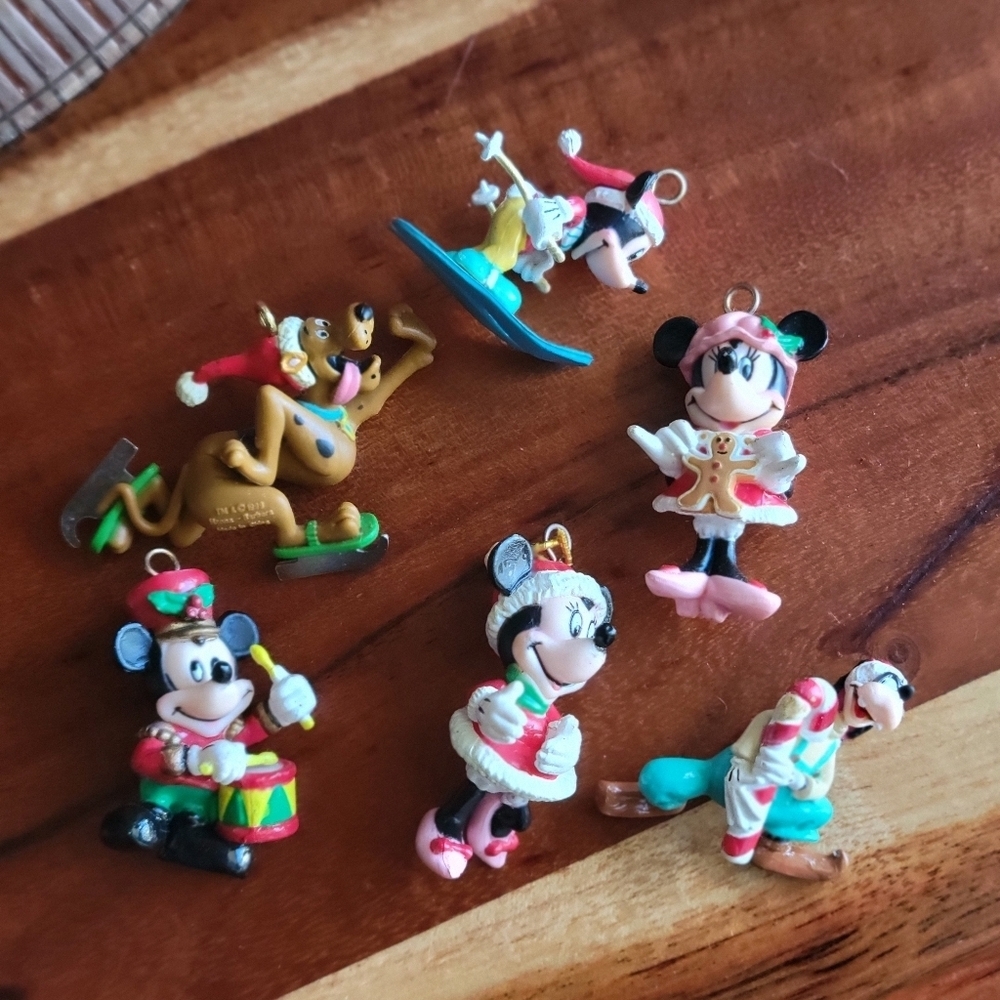 Vintage Disney Figurines set of 6 Christmas Theme Hard Plastic/Rubber Plastic